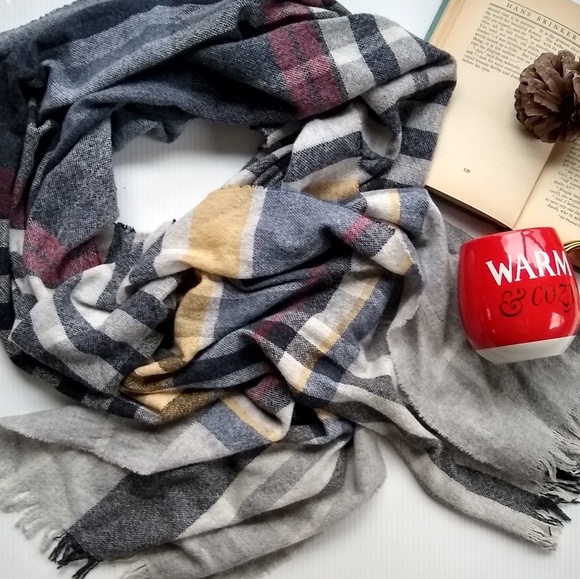 J. Crew Accessories - J. Crew • fringe plaid wool scarf